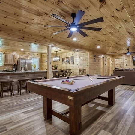 Hidden Creek, Pool Table, Hot Tub, 1089 Free Tickets Each Paid Day, Dollywood And More 蓋特林堡 外观 照片