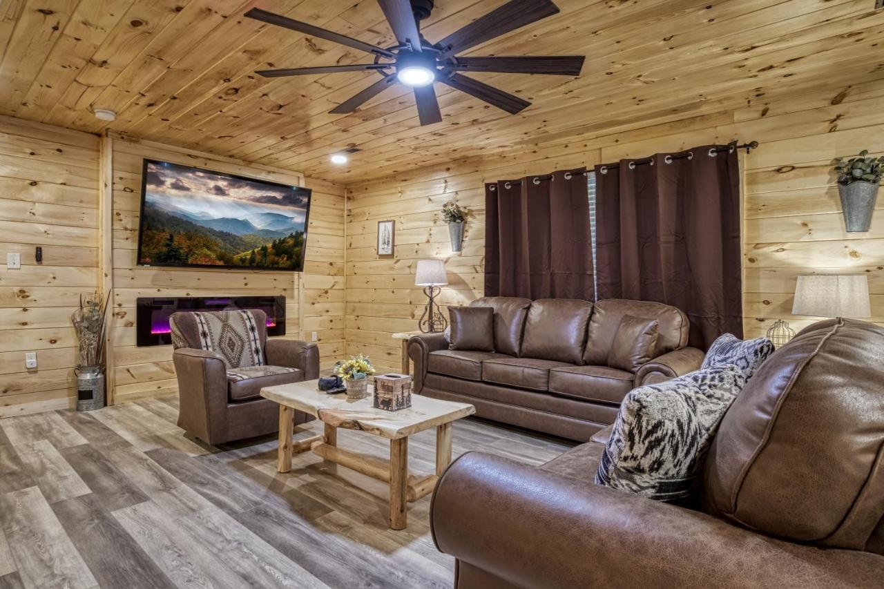 Hidden Creek, Pool Table, Hot Tub, 1089 Free Tickets Each Paid Day, Dollywood And More 蓋特林堡 外观 照片