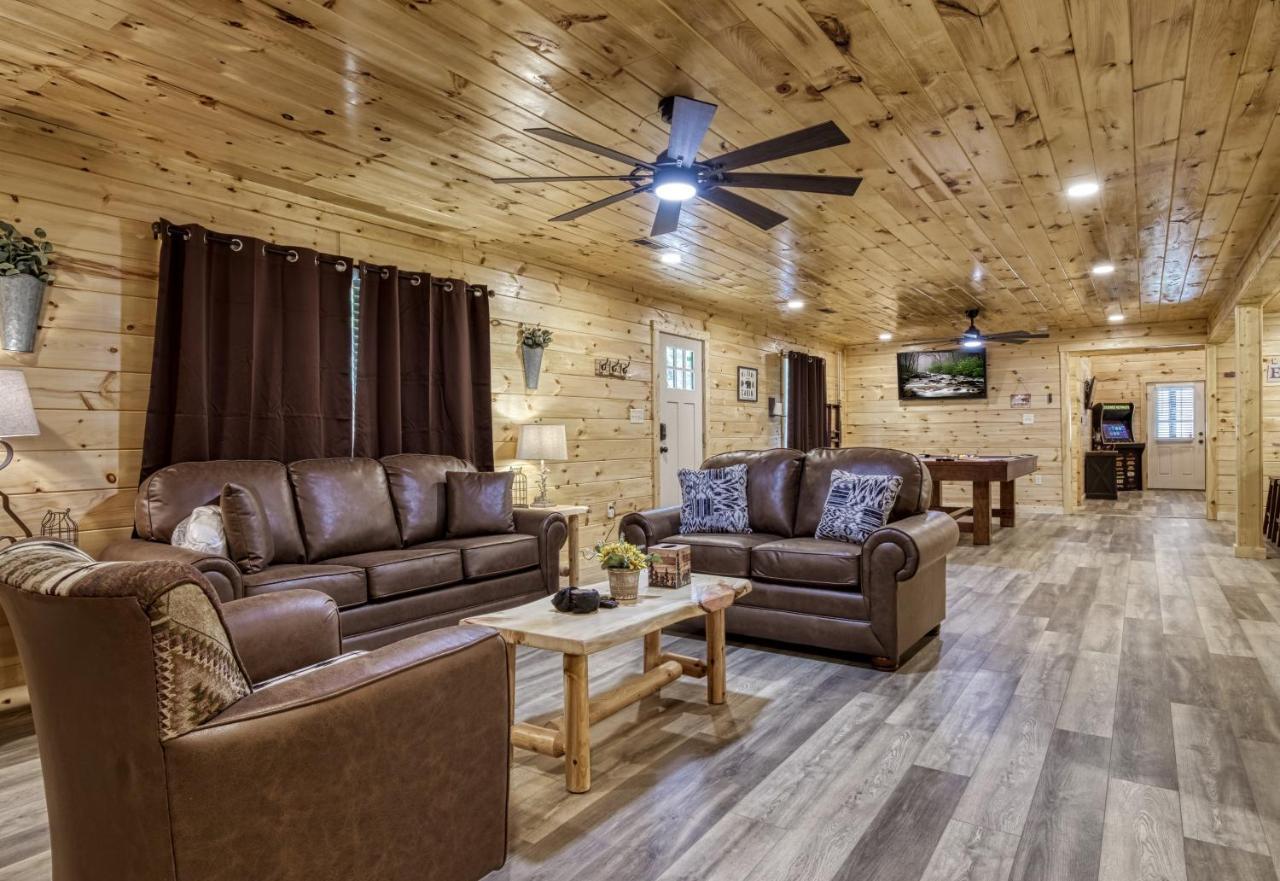 Hidden Creek, Pool Table, Hot Tub, 1089 Free Tickets Each Paid Day, Dollywood And More 蓋特林堡 外观 照片