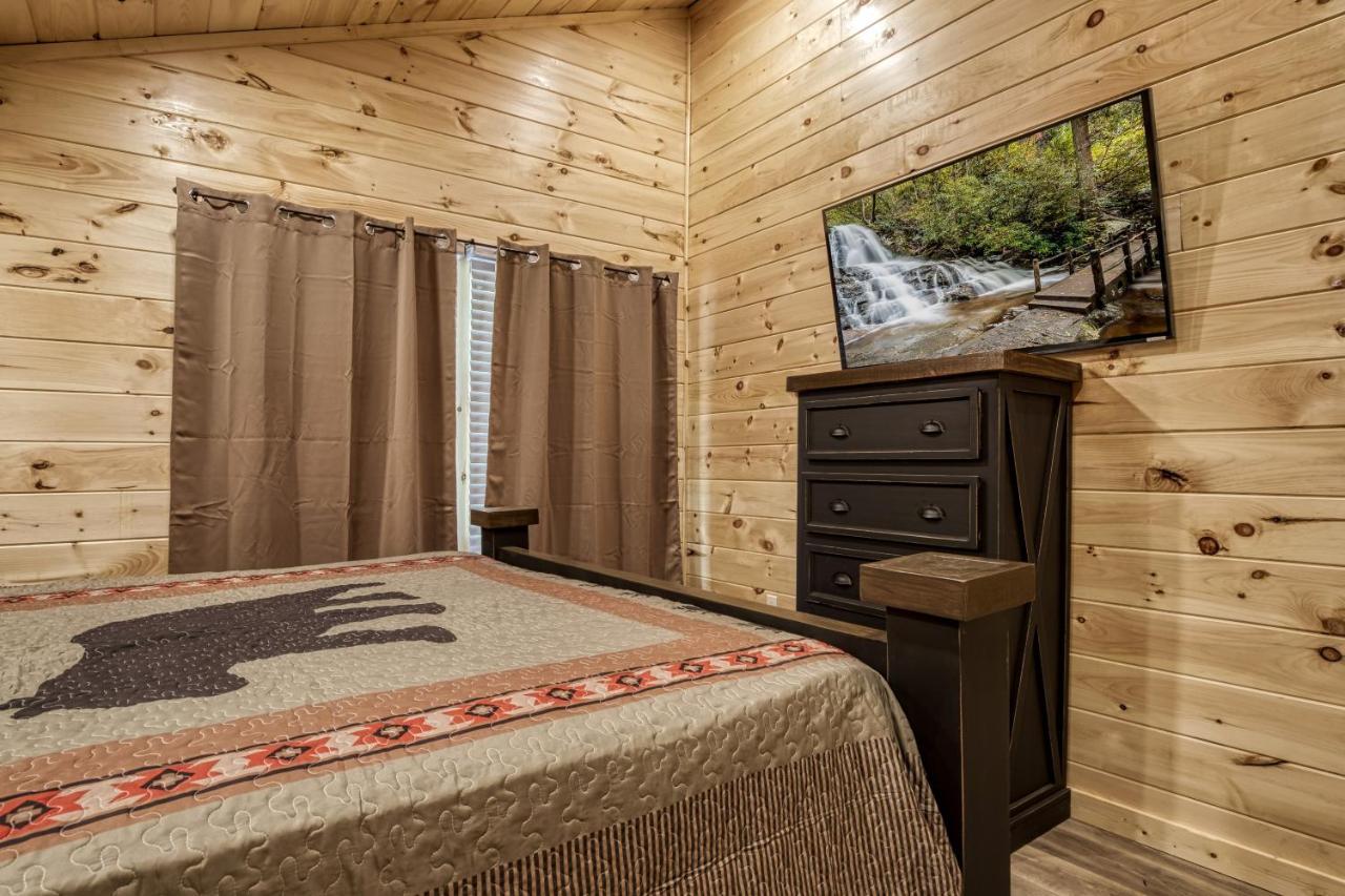 Hidden Creek, Pool Table, Hot Tub, 1089 Free Tickets Each Paid Day, Dollywood And More 蓋特林堡 外观 照片