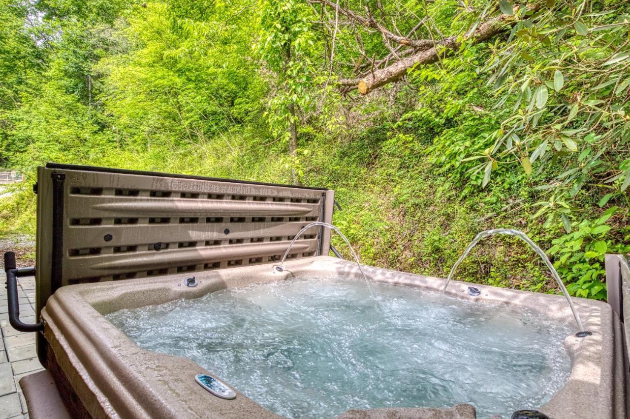 Hidden Creek, Pool Table, Hot Tub, 1089 Free Tickets Each Paid Day, Dollywood And More 蓋特林堡 外观 照片