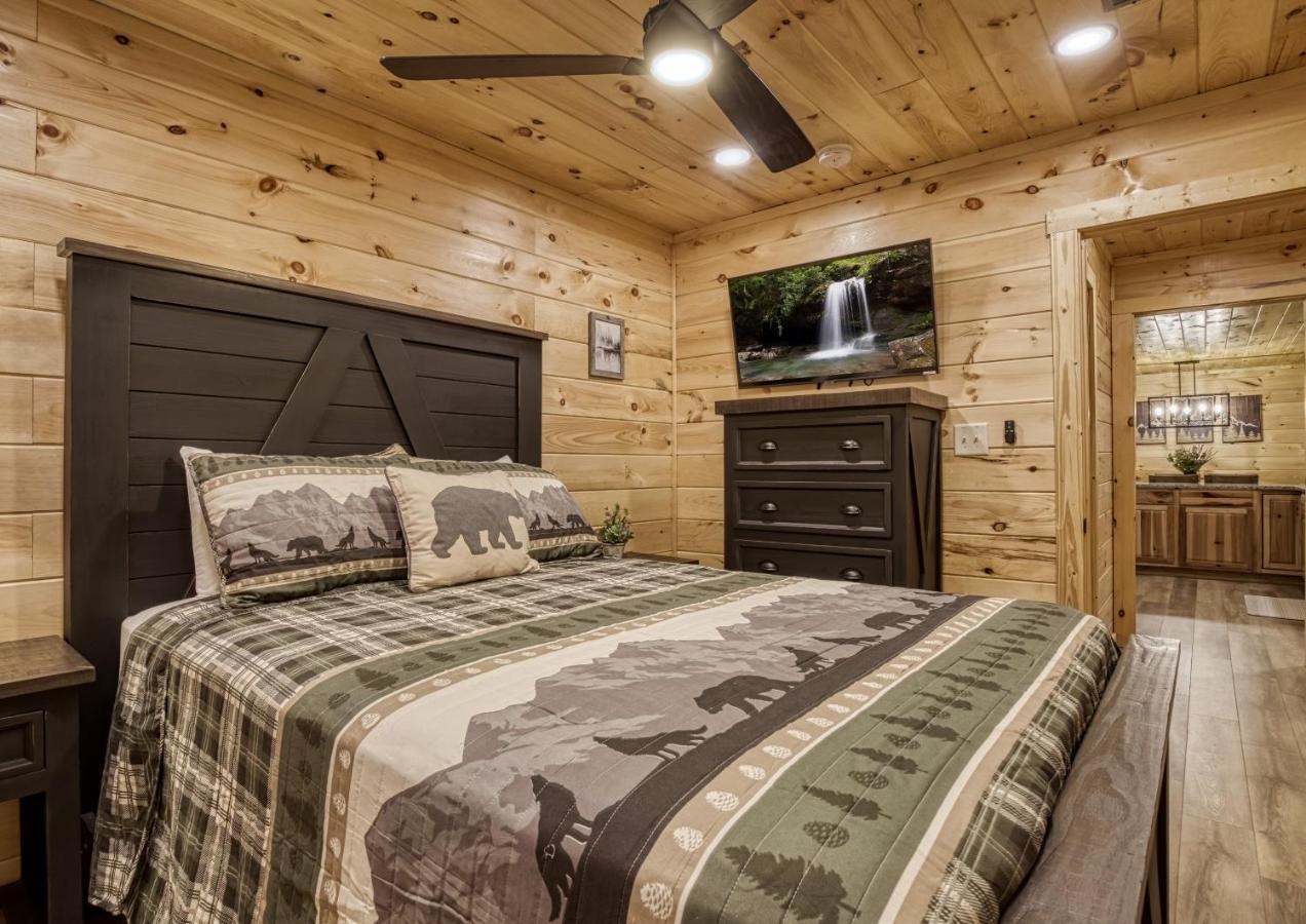 Hidden Creek, Pool Table, Hot Tub, 1089 Free Tickets Each Paid Day, Dollywood And More 蓋特林堡 外观 照片